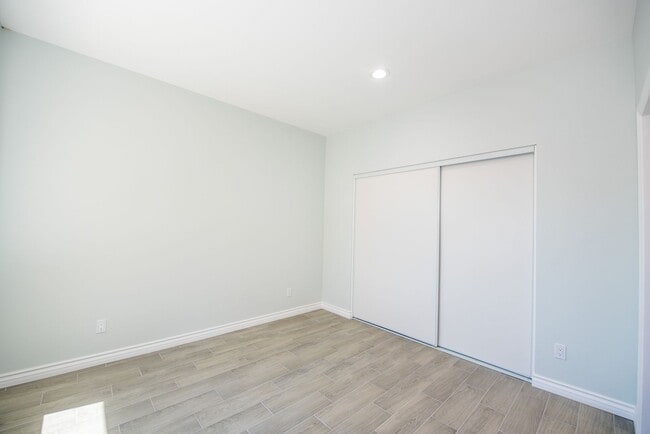 Building Photo - Brand New Home
