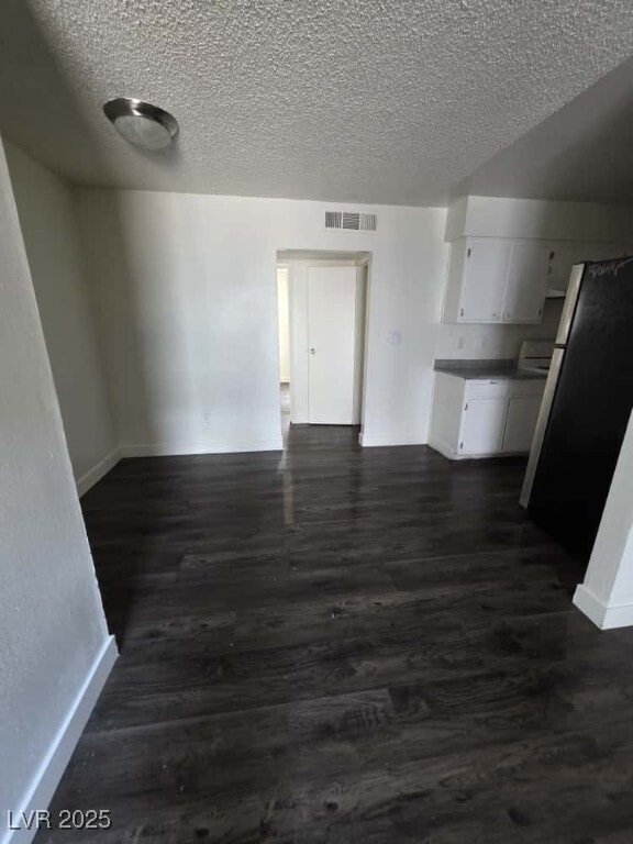 Building Photo - 1121 E Desert Inn Rd