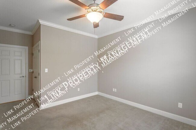 Building Photo - 7655 Lenox Trace Dr