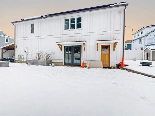 Building Photo - 7 Sanborn Terrace