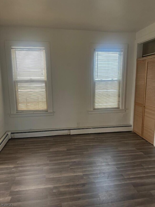 Building Photo - 70 Palm St