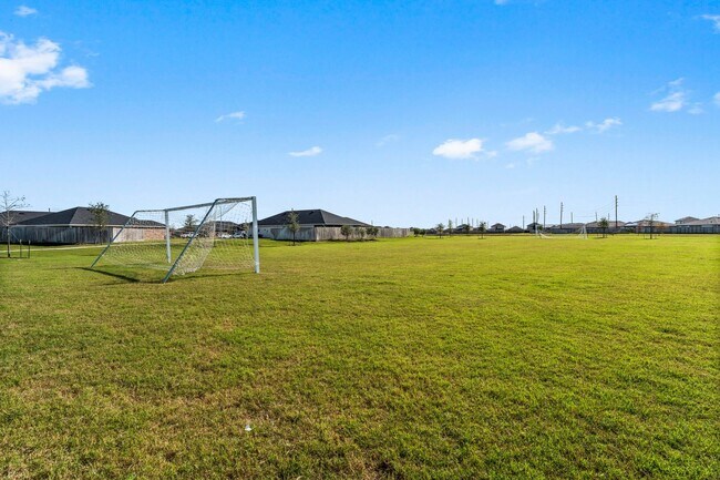 Building Photo - 1007 Cotswold Ct