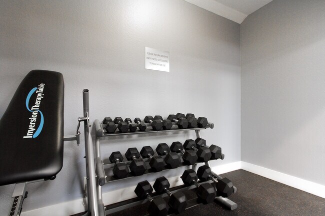 Building Photo - 3312 Wyndham Cir