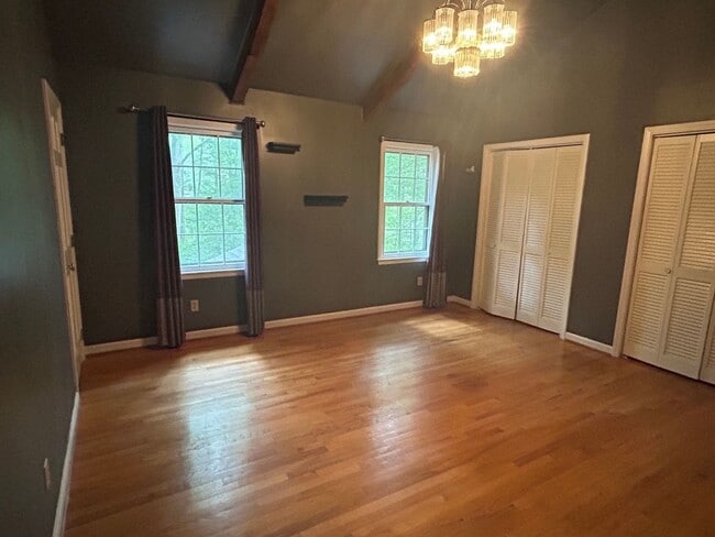 Building Photo - 5 Bed | 3.5 Bath House in Raleigh