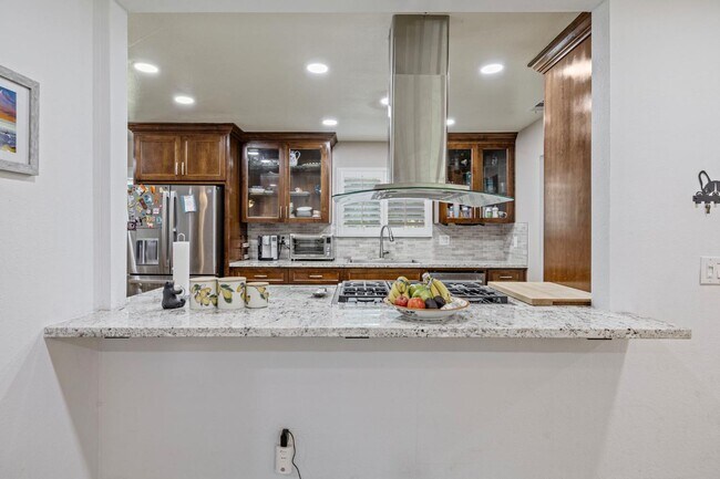 Building Photo - 2018 W Los Altos Ave