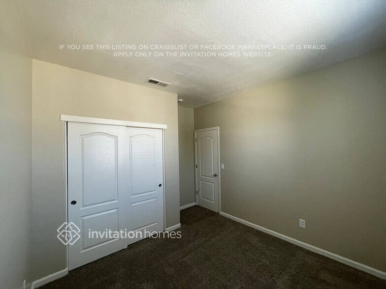 Building Photo - 8898 Great Rock Cir