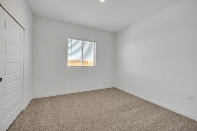 Building Photo - 4416 Arctic Tern Wy