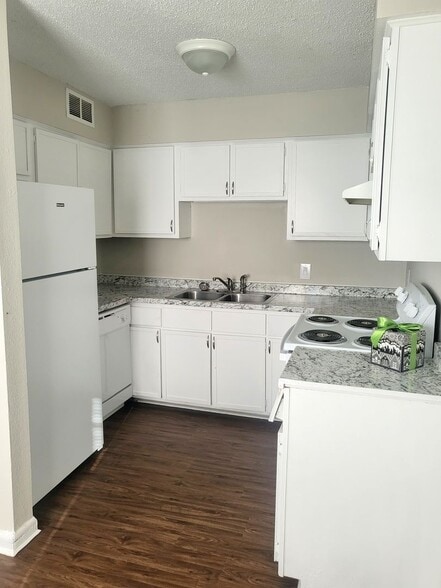 Interior Photo - Aspen Heights