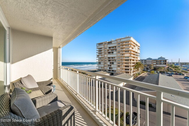 Building Photo - 925 N Hwy A1A
