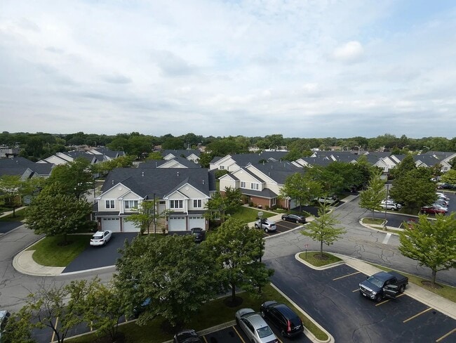 Building Photo - 7400 Lincoln Ave