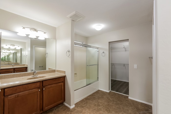 Building Photo - 2094 S Heron Ln