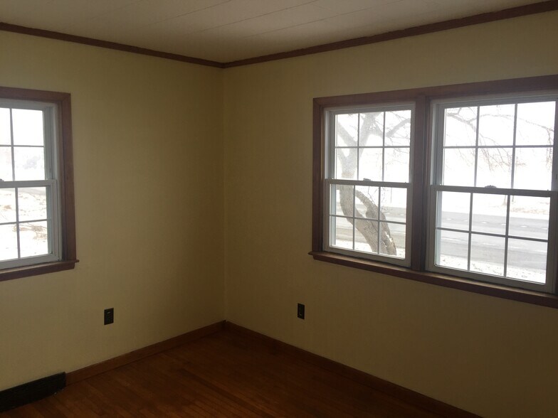 Building Photo - 230 state highway 11b