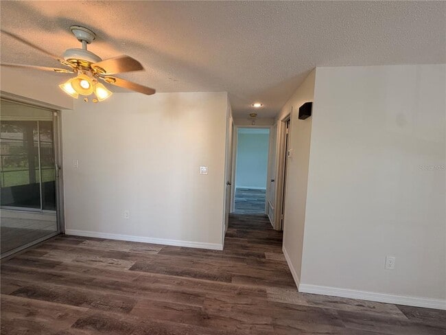Building Photo - 4694 Nele St