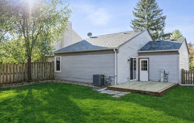 Building Photo - 1000 Wesley Ln