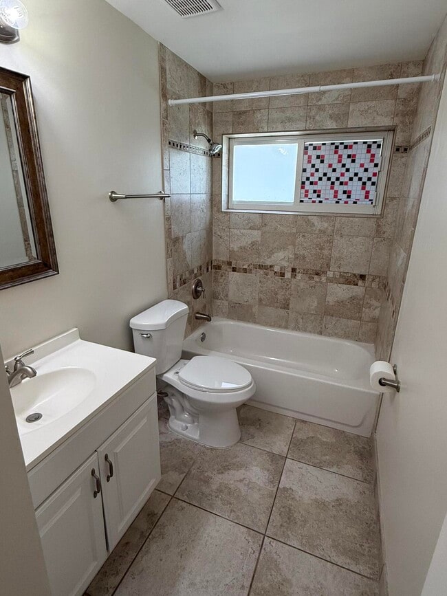 Building Photo - 7302 NW 57th Ct