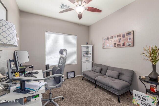 Building Photo - 12910 W Glenrosa Dr