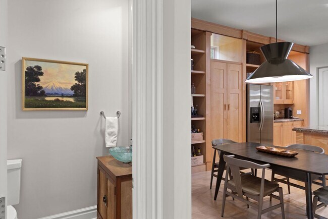 Building Photo - Stout Street 2 BDR at Curtis Park