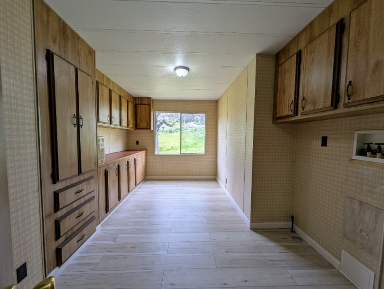 Building Photo - 38227 Squaw Valley Rd