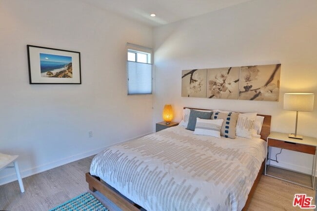 Building Photo - 11776 Idaho Ave