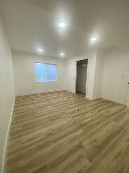 Building Photo - 3736 W Canyon Falls Dr
