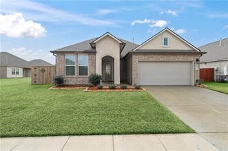 Building Photo - 7413 1st Lake Dr