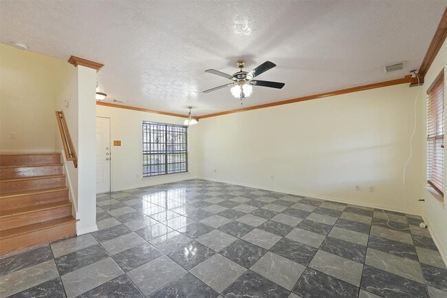 Building Photo - 16131 Canaridge Dr