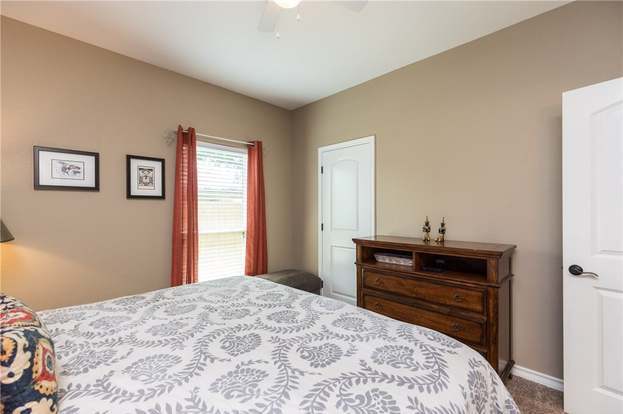Building Photo - 15134 Barataria Dr