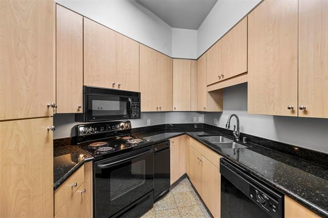 Building Photo - 3225 Turtle Creek Blvd