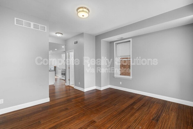 Building Photo - 3466 S Spring Ave