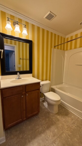 Building Photo - 403 Perrault Dr