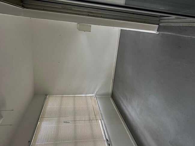 Building Photo - 552 High Point Dr