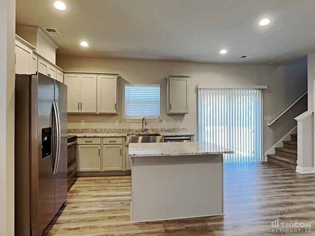 Building Photo - 109 Patagonia Rd