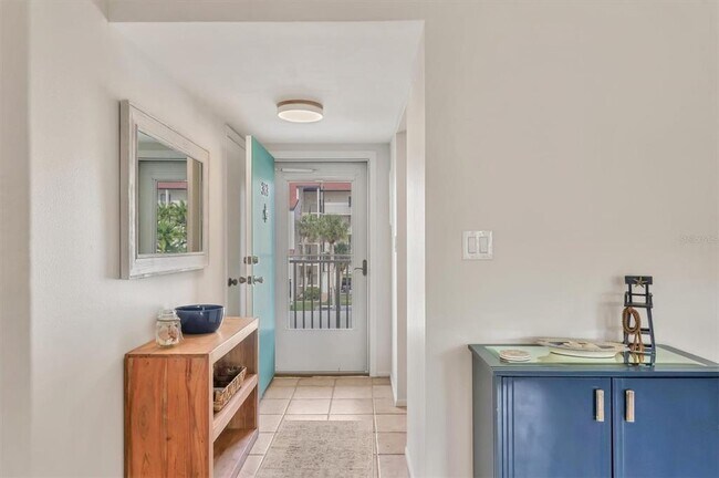 Building Photo - 1250 N Portofino Dr