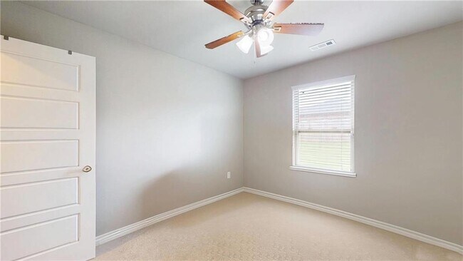 Building Photo - 809 NW 64th Ave