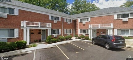 Building Photo - 1340 Greenwillow Ln