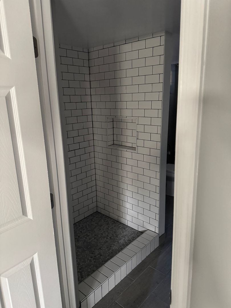 Building Photo - 2231 Graythorn Rd