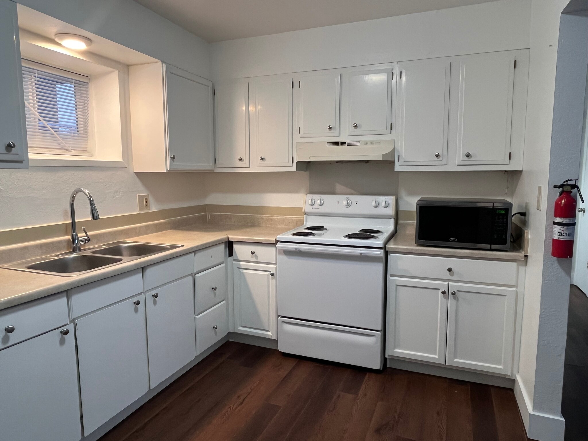 Building Photo - 741 N Bliss St