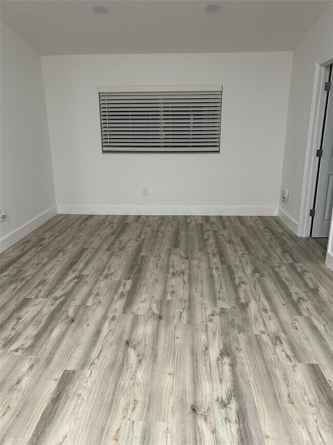 Building Photo - 3610 N 56th Ave