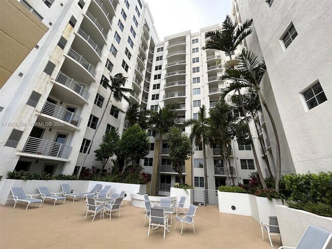 Building Photo - 1830 Radius Dr