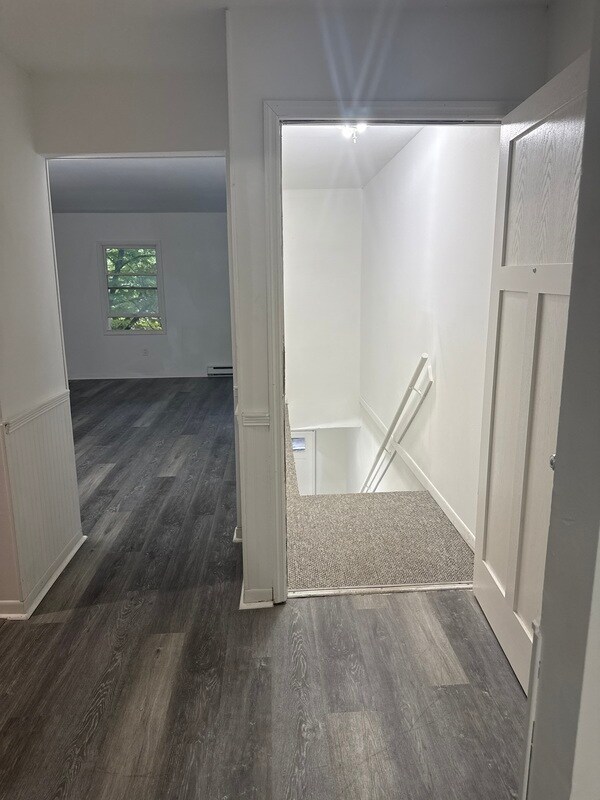 Building Photo - 21 Bleecker Pl