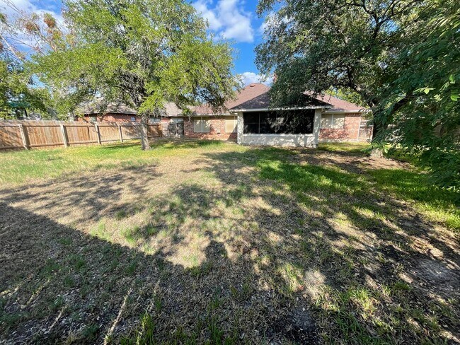 Building Photo - 4/2 Copperfield Home.