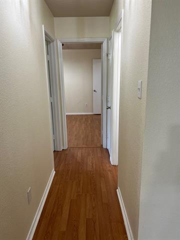 Building Photo - 421 Bretts Way