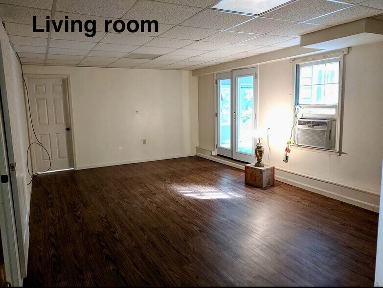 Building Photo - 968 Tyrell Dr