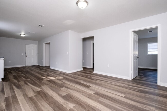 Building Photo - 1624-1626 Brown