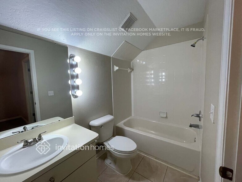 Building Photo - 14901 Stag Woods Cir