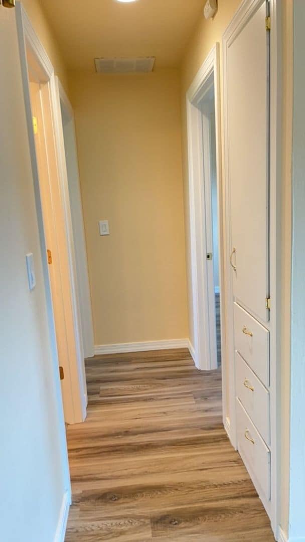 Building Photo - (766) Waverly Drive 2 Bdrm / 1 Bthrm