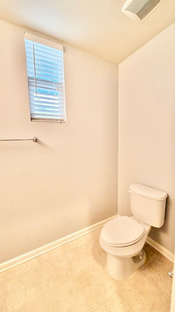 Building Photo - Beautiful, Like New, End Unit Condo in Resort Like Living Community off Temecula's South 79!