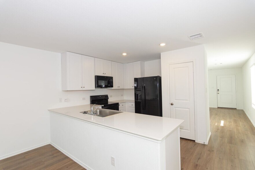 Building Photo - 544 Rancho Del Cielo Lp