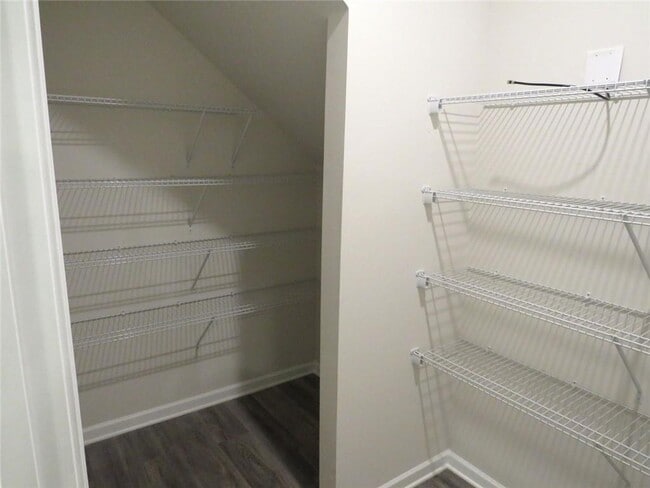 Building Photo - 2304 Grape Vine Wy