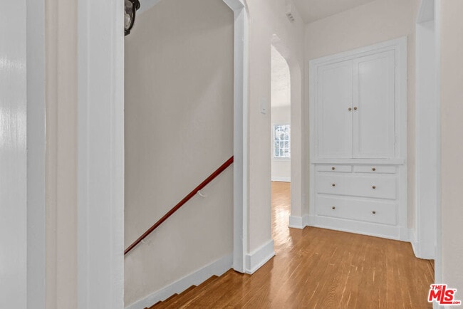 Building Photo - 6627 W 6th St